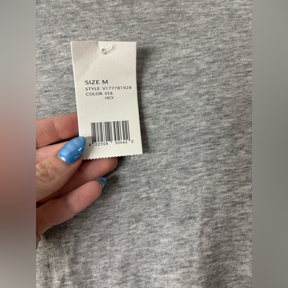 Vince ✨ Gray Long Sleeve Women's Top 🩶 NWT - Picture 3 of 3